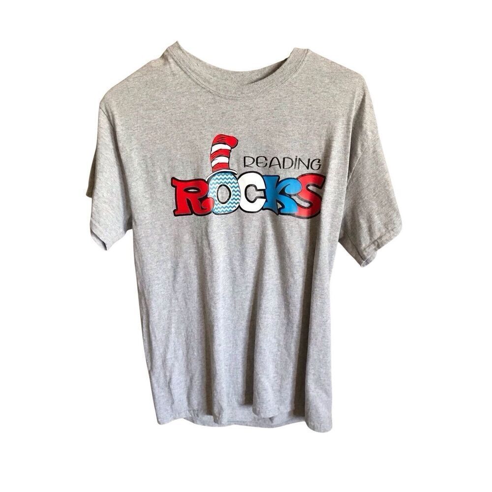 Gildan gray hand made t-shirt size Medium Dr Seuss reading rocks